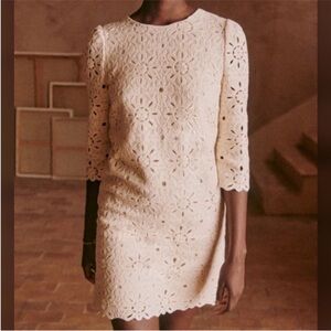 EUC Sezane Krissy dress, size 34 (US 2), Ecru, Guipure, crochet, scalloped hem